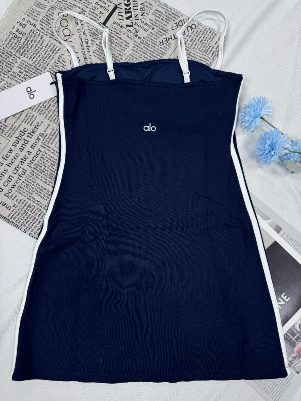 NWT Alo Yoga Airbrush Streamlined Dress Navy💙Tennis Dress Activewear Athleisure - Picture 3 of 10